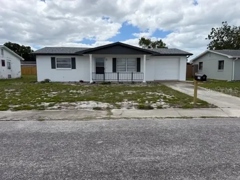 3220 Huntington Road Holiday FL 34691
