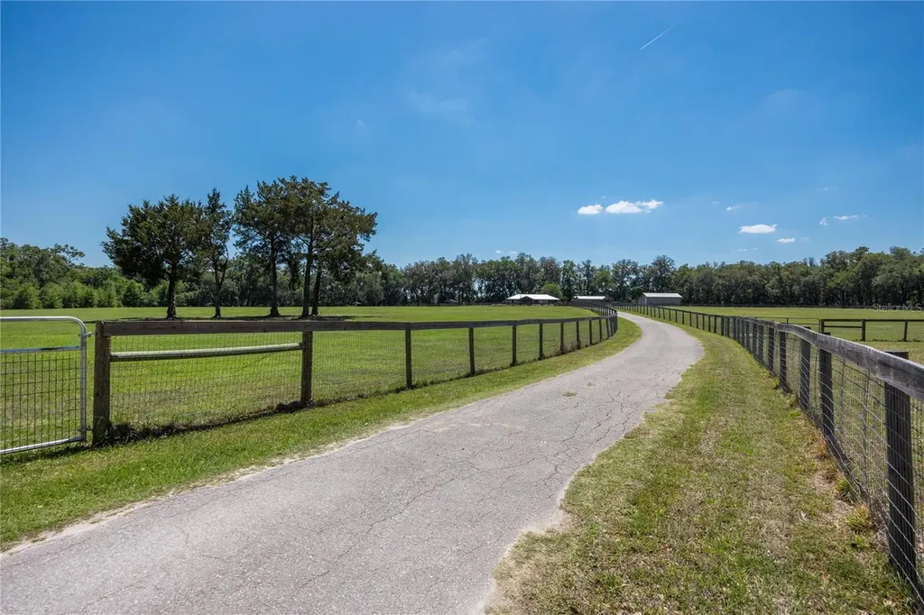 9004 NW 226th Street Alachua FL 32615