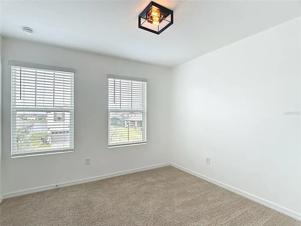 2512 Blowing Breeze Avenue Kissimmee FL 34744