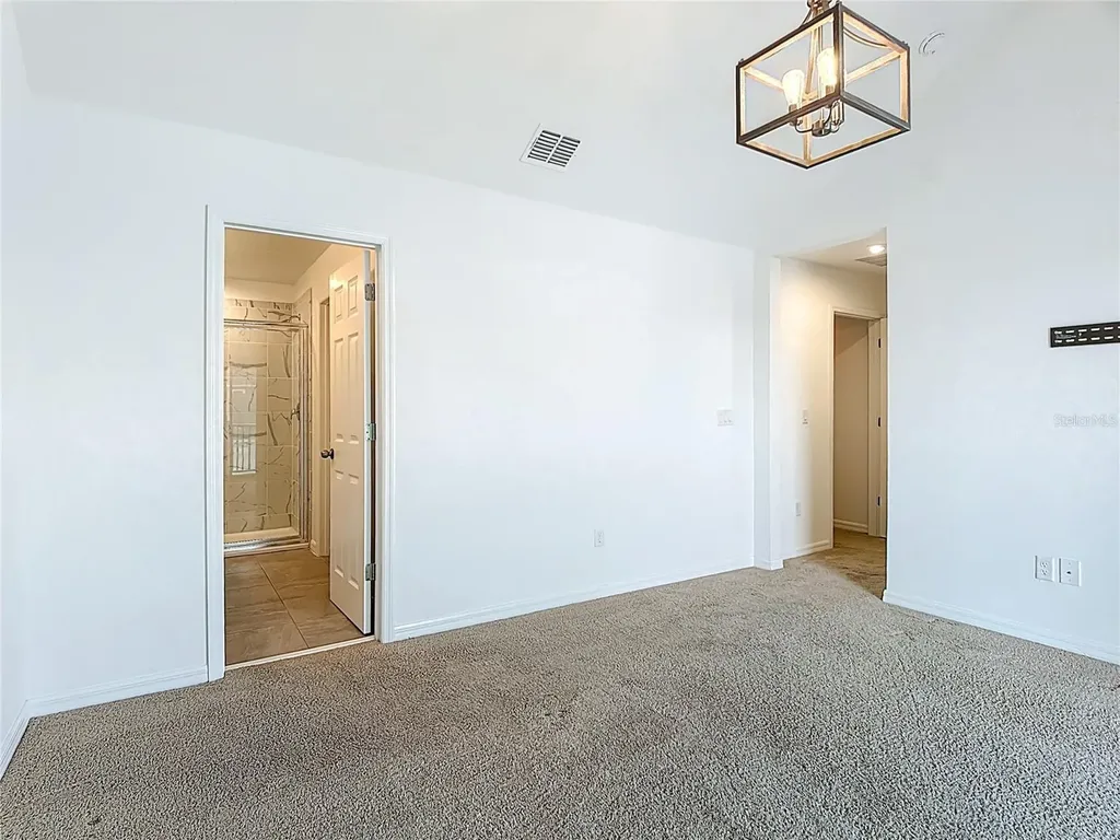 2512 Blowing Breeze Avenue Kissimmee FL 34744