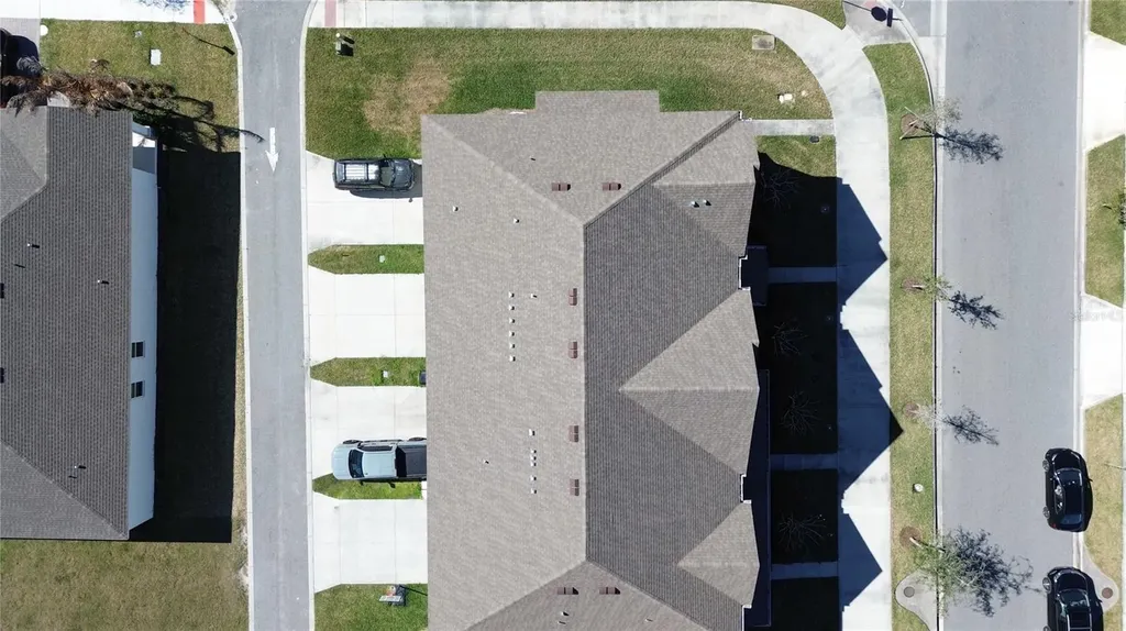 2512 Blowing Breeze Avenue Kissimmee FL 34744