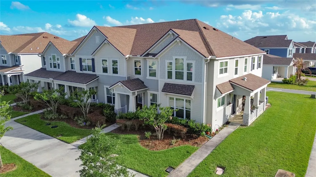 2512 Blowing Breeze Avenue Kissimmee FL 34744