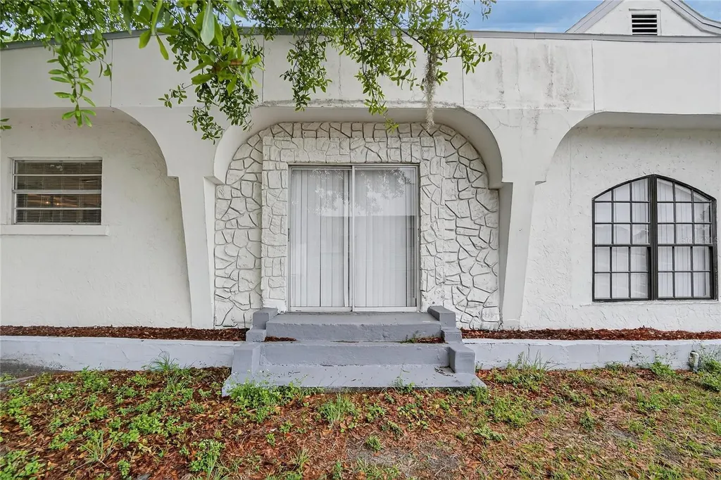 800 N Church Avenue Mulberry FL 33860