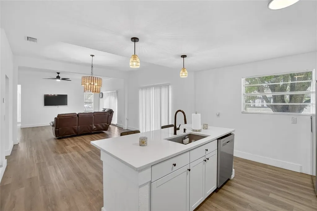800 N Church Avenue Mulberry FL 33860