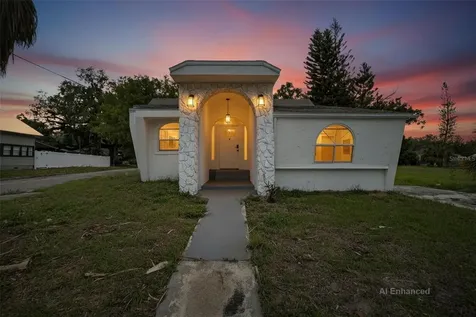 800 N Church Avenue Mulberry FL 33860