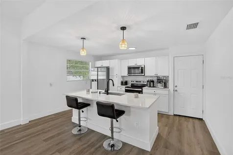 800 N Church Avenue Mulberry FL 33860