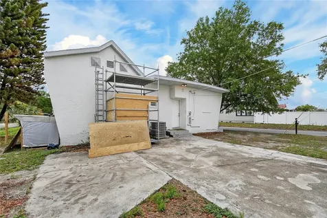 800 N Church Avenue Mulberry FL 33860