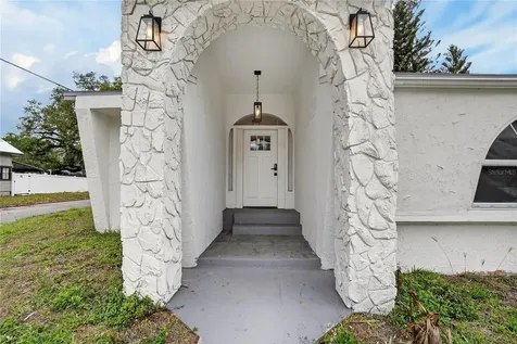 800 N Church Avenue Mulberry FL 33860