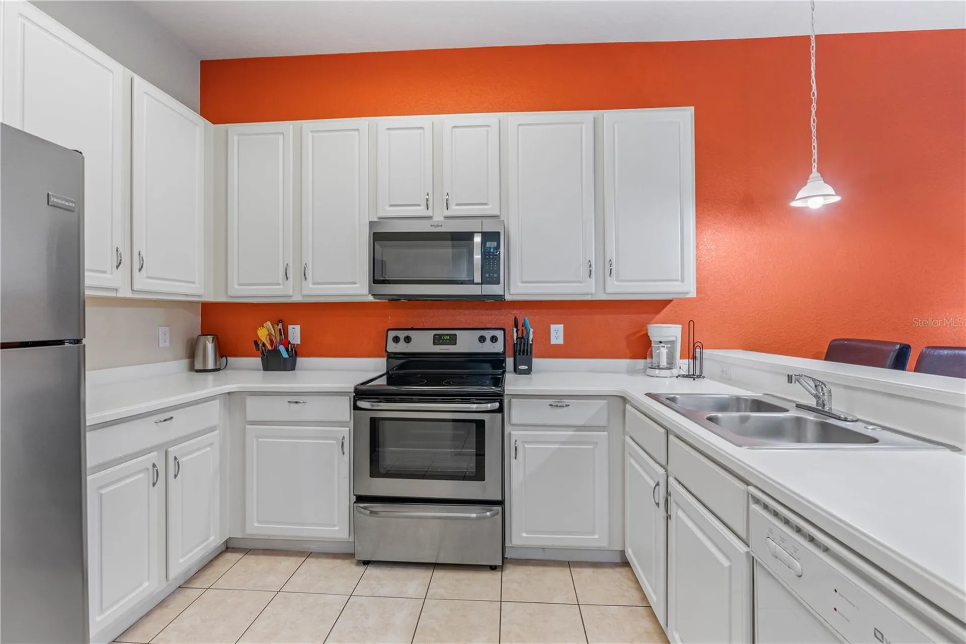 911 New Providence Davenport FL 33897