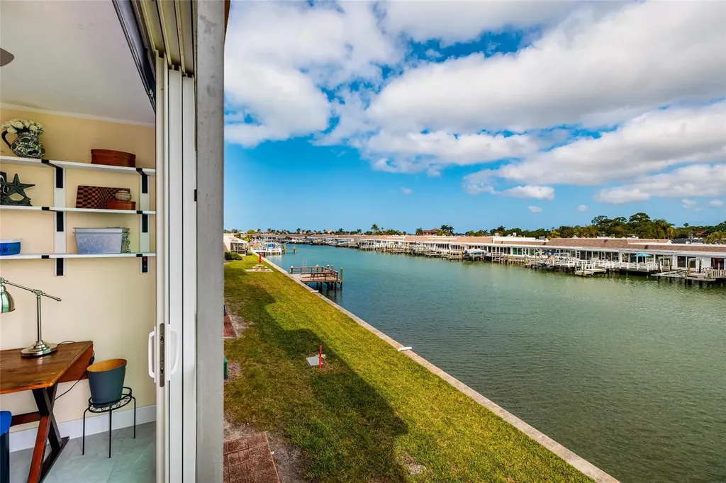 1 Boca Ciega Point Boulevard St Petersburg FL 33708