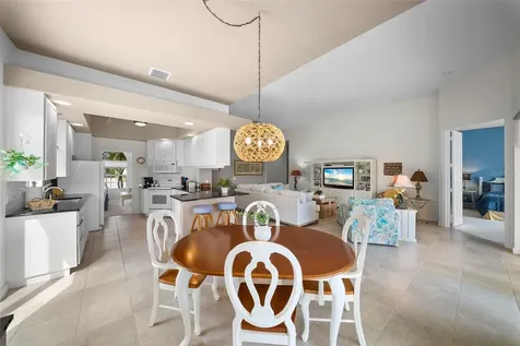 7687 Uliva Way Sarasota FL 34238