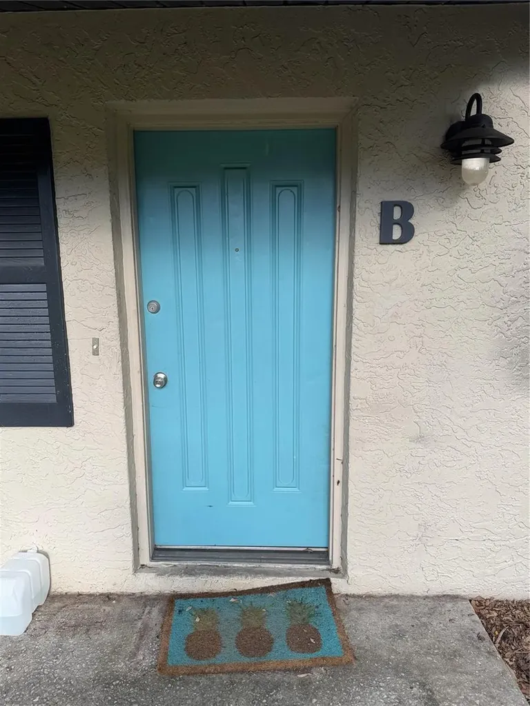 447 6th Avenue NE Largo FL 33770