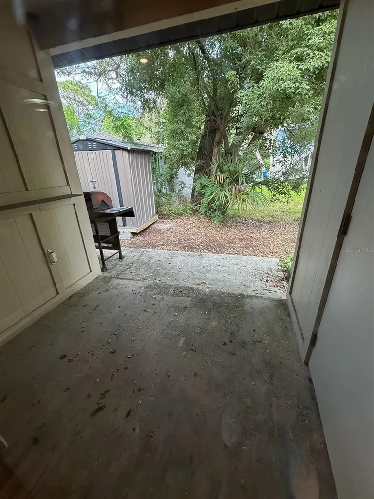 447 6th Avenue NE Largo FL 33770
