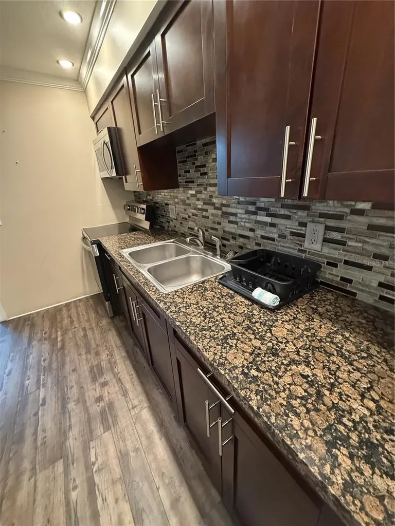 447 6th Avenue NE Largo FL 33770