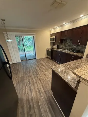447 6th Avenue NE Largo FL 33770