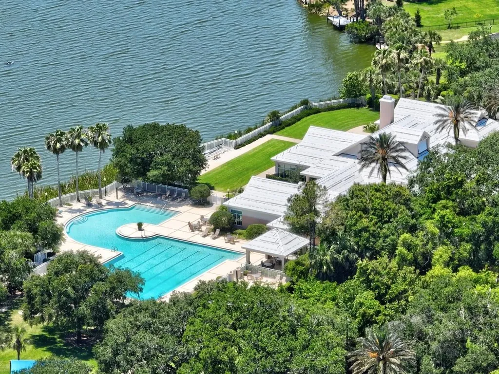 239 S Riverwalk Drive Palm Coast FL 32137