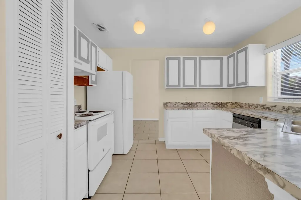 1620 Golden Poppy Court Orlando FL 32824