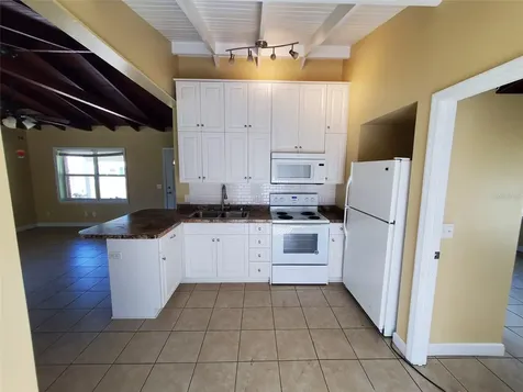 37646 Hendley Avenue Dade City FL 33525
