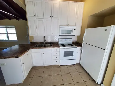 37646 Hendley Avenue Dade City FL 33525
