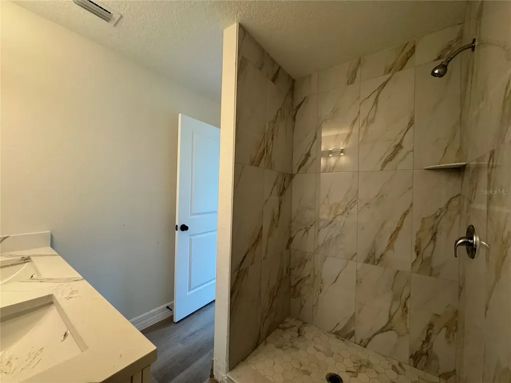 2017 E Seward Street Tampa FL 33604