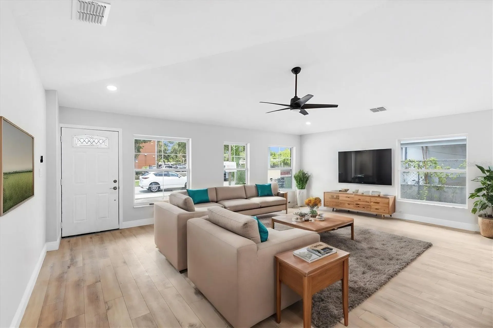 2017 E Seward Street Tampa FL 33604