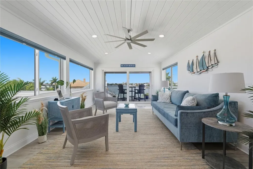 2813 Kipps Colony Drive S Gulfport FL 33707