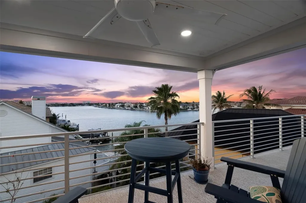 2813 Kipps Colony Drive S Gulfport FL 33707