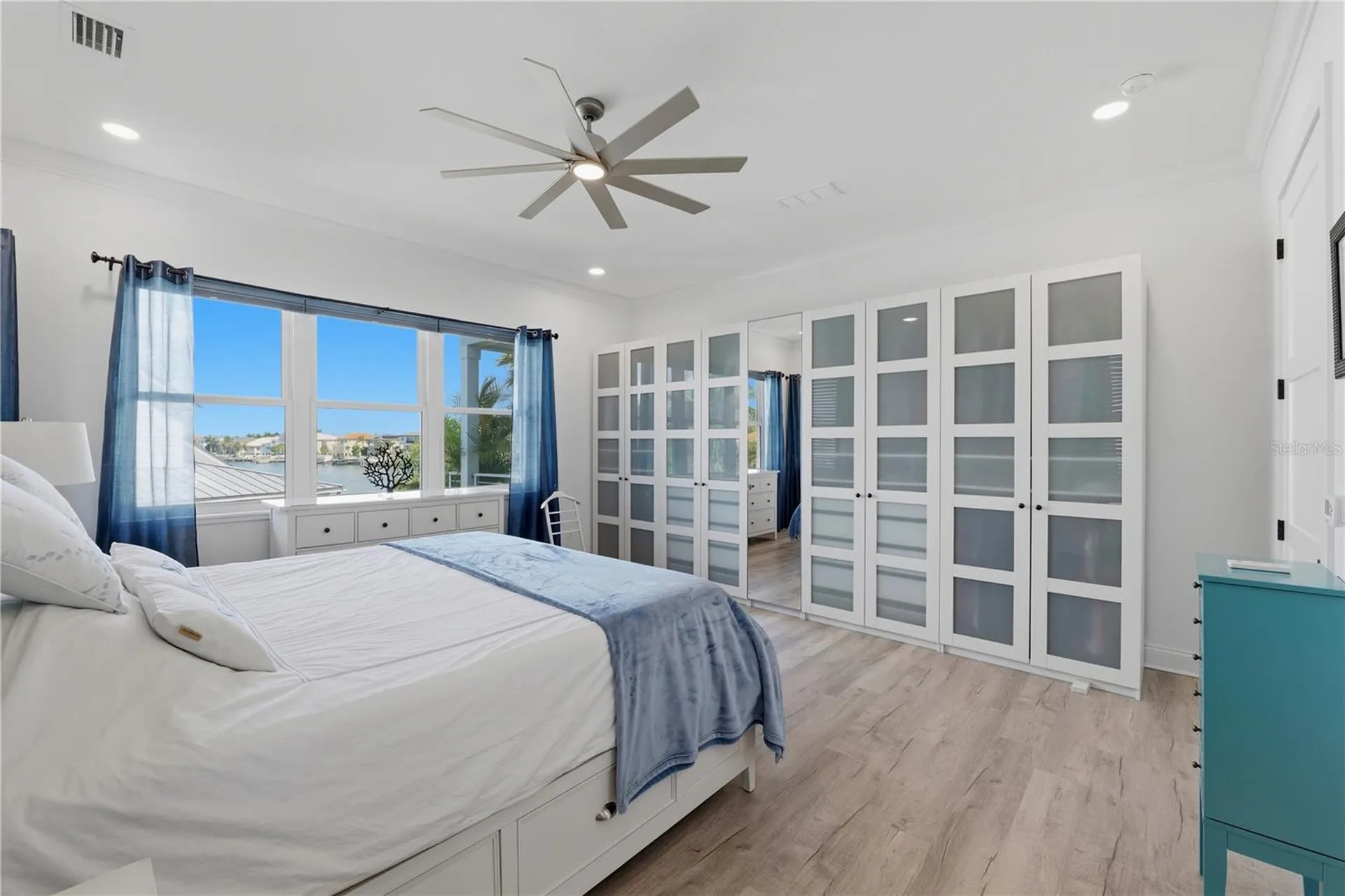 2813 Kipps Colony Drive S Gulfport FL 33707
