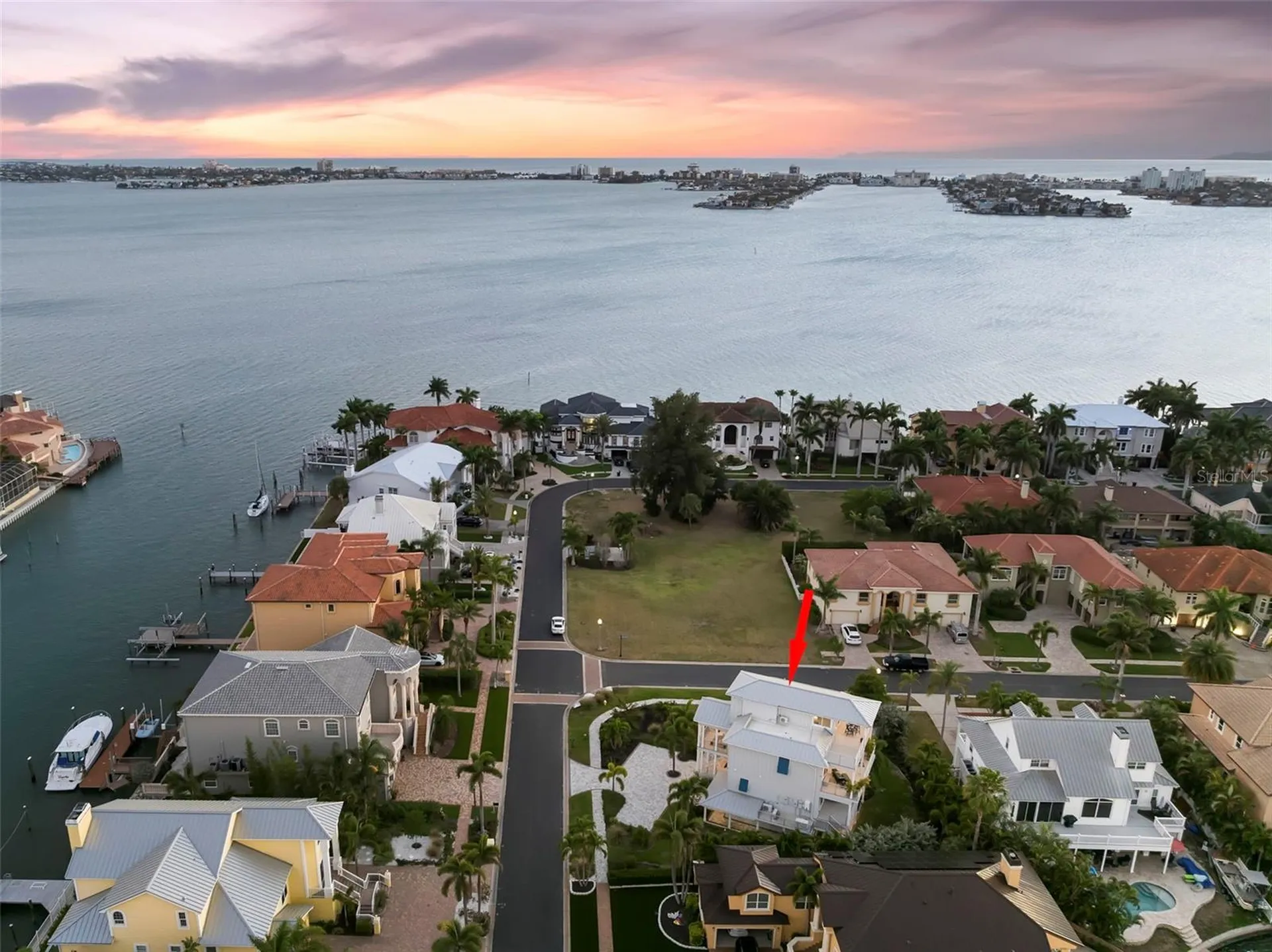 2813 Kipps Colony Drive S Gulfport FL 33707