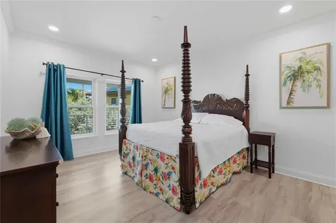 2813 Kipps Colony Drive S Gulfport FL 33707