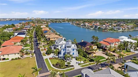 2813 Kipps Colony Drive S Gulfport FL 33707