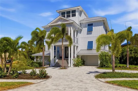 2813 Kipps Colony Drive S Gulfport FL 33707