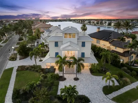 2813 Kipps Colony Drive S Gulfport FL 33707