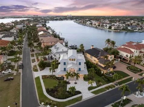 2813 Kipps Colony Drive S Gulfport FL 33707