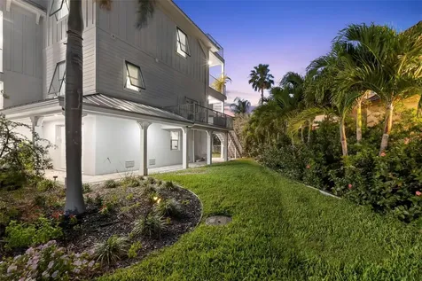 2813 Kipps Colony Drive S Gulfport FL 33707