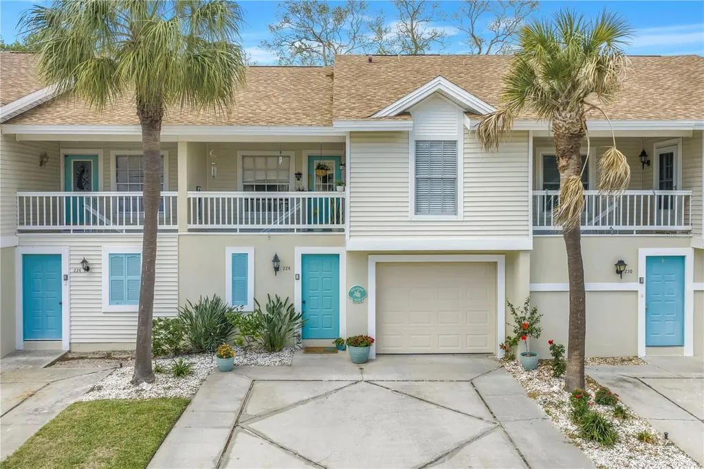 228 Sun Vista Court N Treasure Island FL 33706