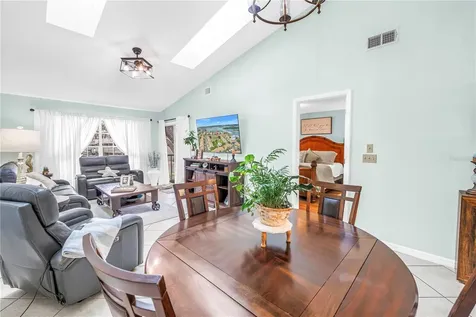 228 Sun Vista Court N Treasure Island FL 33706