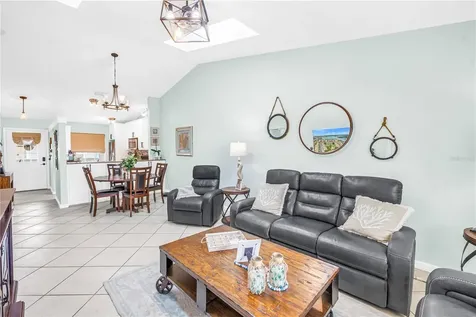 228 Sun Vista Court N Treasure Island FL 33706
