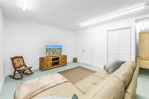 228 Sun Vista Court N Treasure Island FL 33706