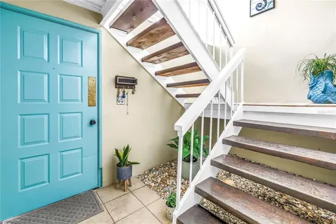 228 Sun Vista Court N Treasure Island FL 33706