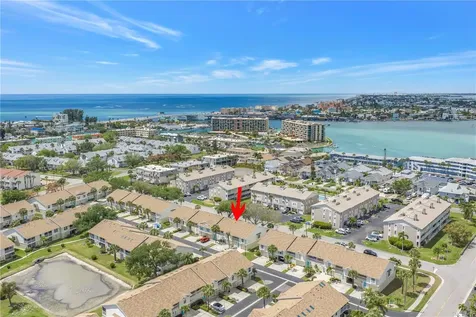 228 Sun Vista Court N Treasure Island FL 33706