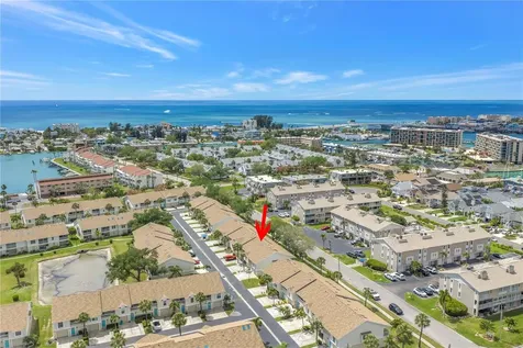 228 Sun Vista Court N Treasure Island FL 33706