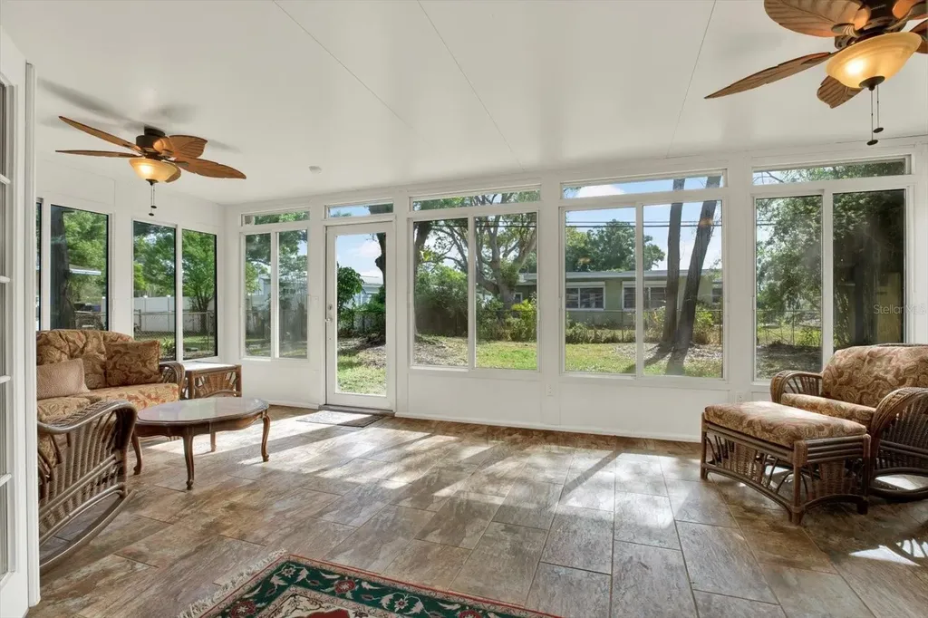 2561 58th Street N St Petersburg FL 33710