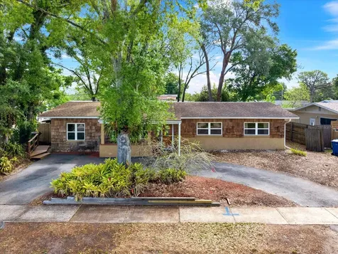 2561 58th Street N St Petersburg FL 33710