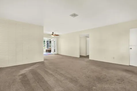 2561 58th Street N St Petersburg FL 33710