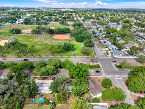 2561 58th Street N St Petersburg FL 33710