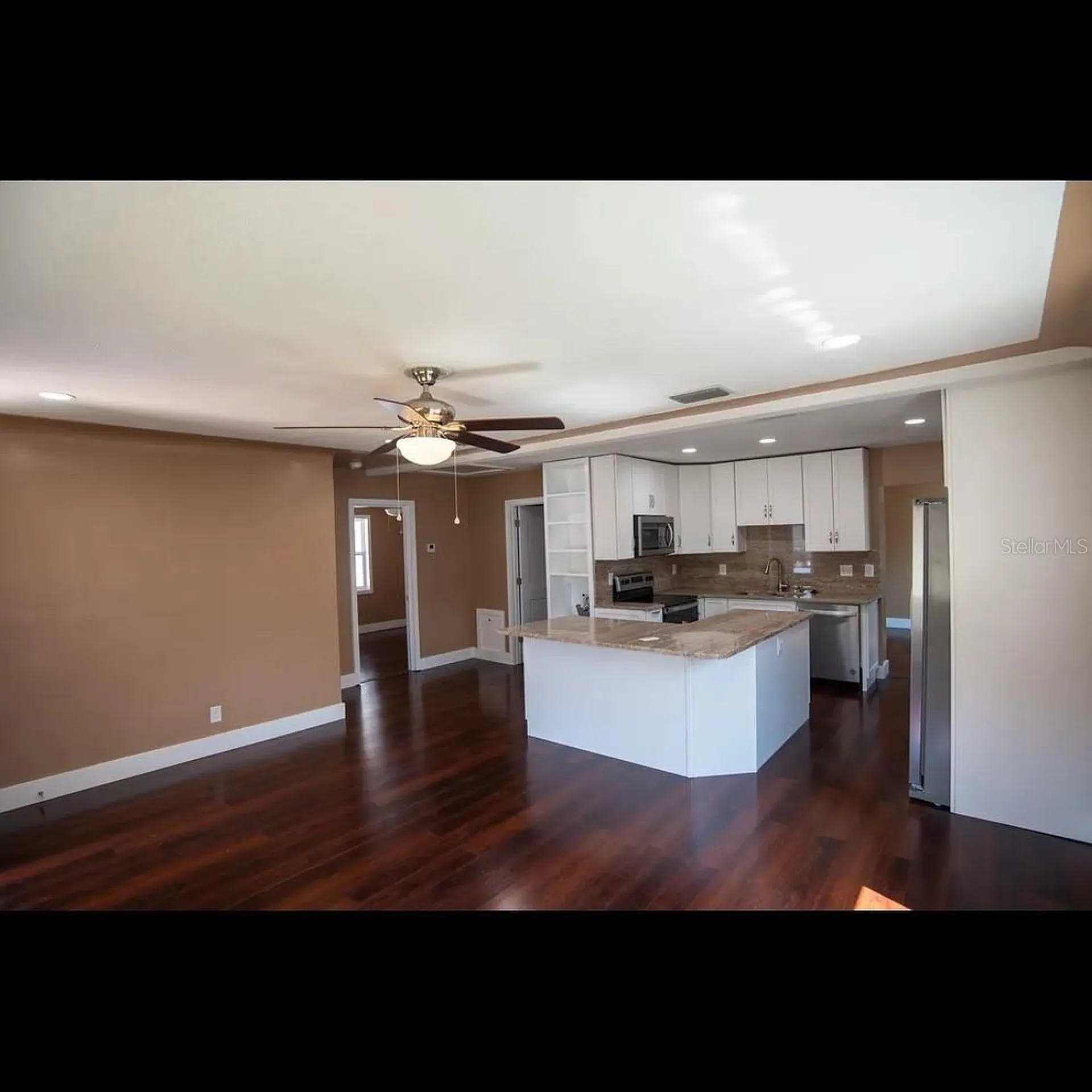 1329 34th Avenue N St Petersburg FL 33704