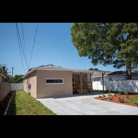 1329 34th Avenue N St Petersburg FL 33704