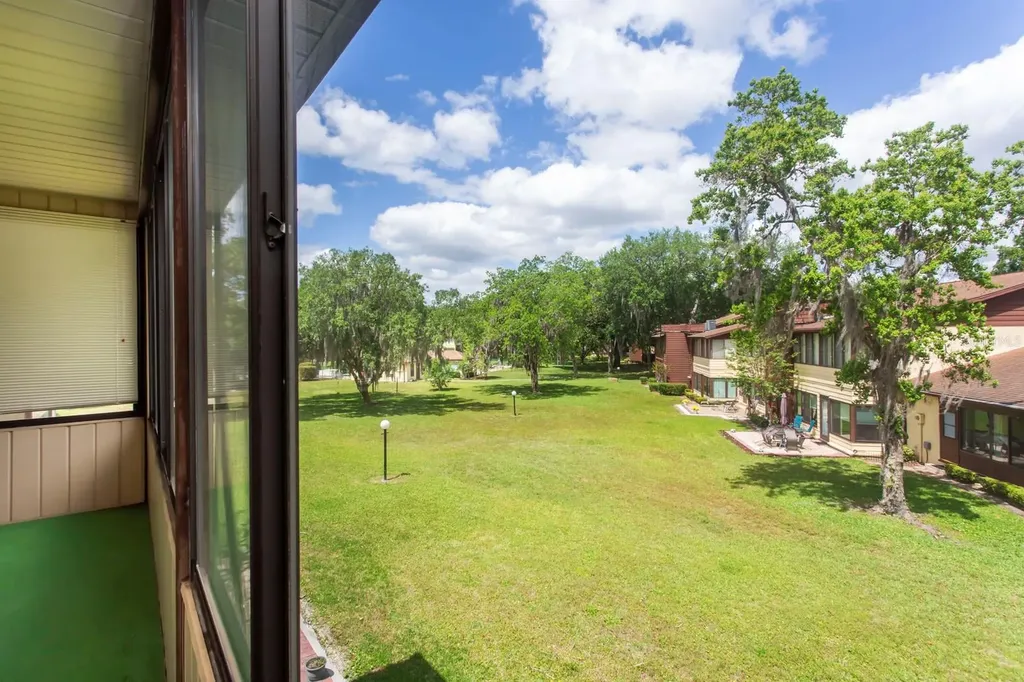 513 Fairways Circle Ocala FL 34472