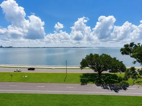 3101 W Bayshore Boulevard Tampa FL 33629